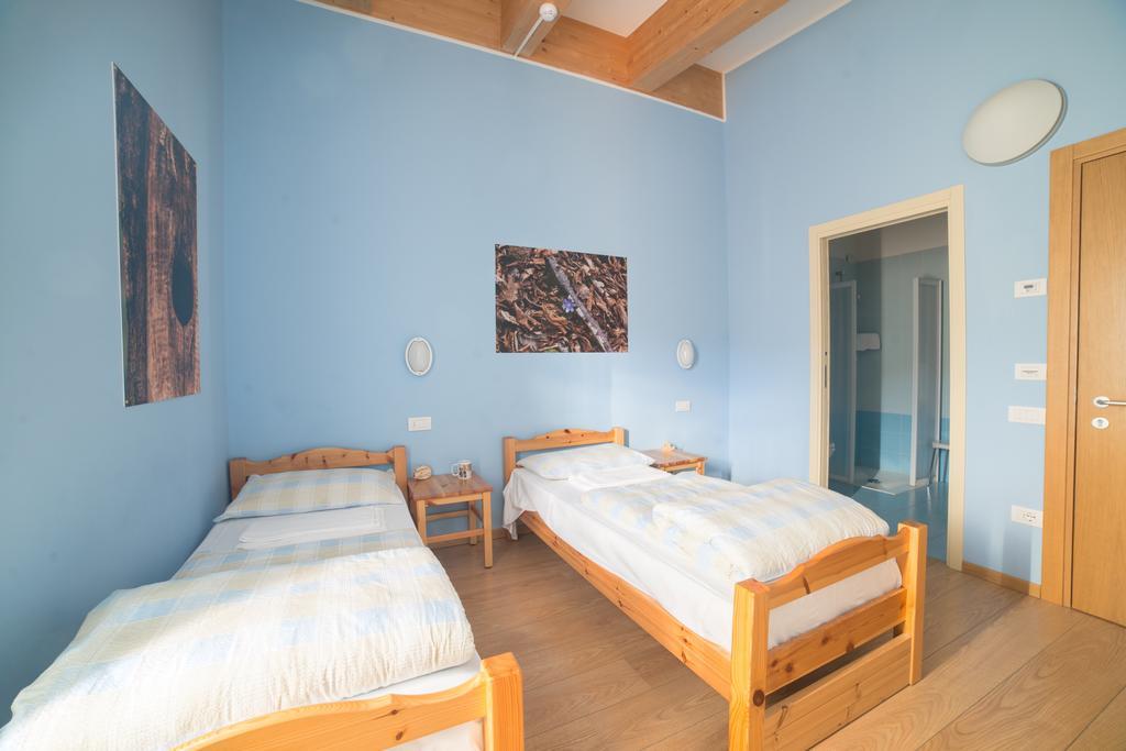 Hostel L'Ost - Ostello Di Grumes Екстер'єр фото
