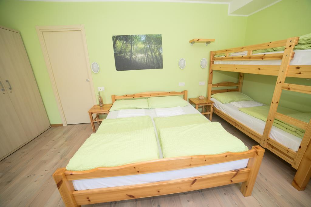 Hostel L'Ost - Ostello Di Grumes Екстер'єр фото